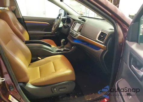 2017 Toyota Highlander Limited z USA, uszkodzony, nr VIN 5TDDZRFHXHS385181